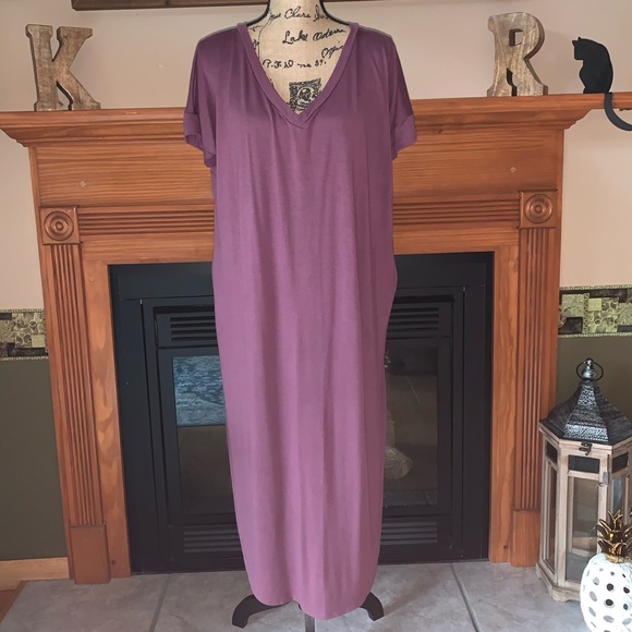 Zenana Outfitters Maxi Dress Split Hem w/ Pockets - Picture 1 of 7